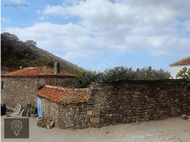 OnVest'ten ÇANAKKALE AYVACIK'TA KÖYİÇİ KÖŞE PARSEL SATILIK ARSA